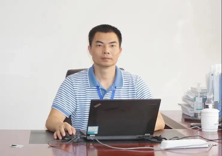 77���� �C ȫ����ȫ����̬�ȵ���������ֱ��ƽ̨