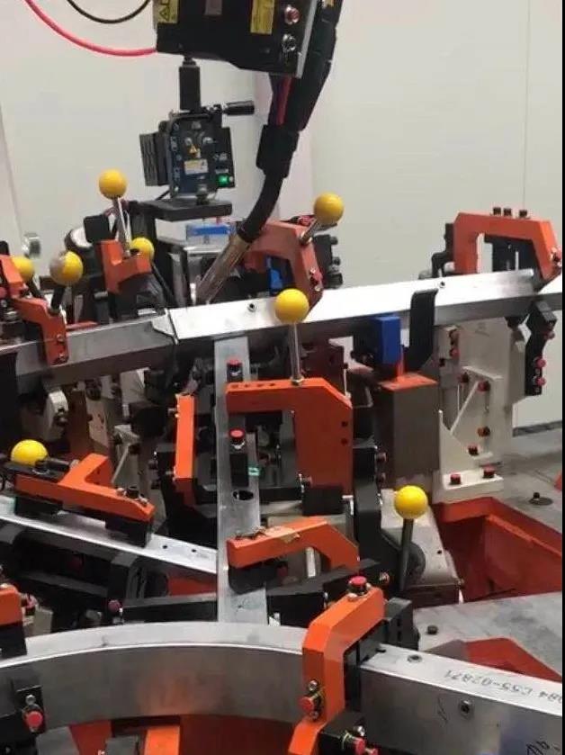 77���� �C ȫ����ȫ����̬�ȵ���������ֱ��ƽ̨