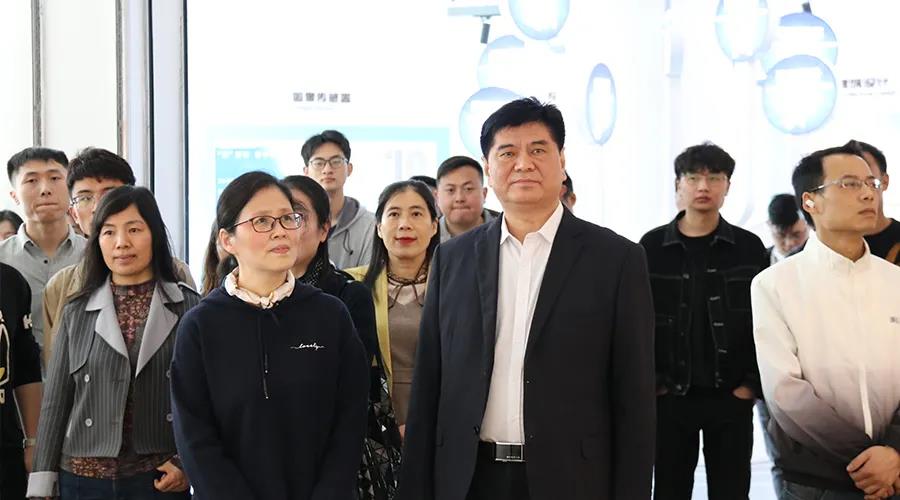 77���� �C ȫ����ȫ����̬�ȵ���������ֱ��ƽ̨