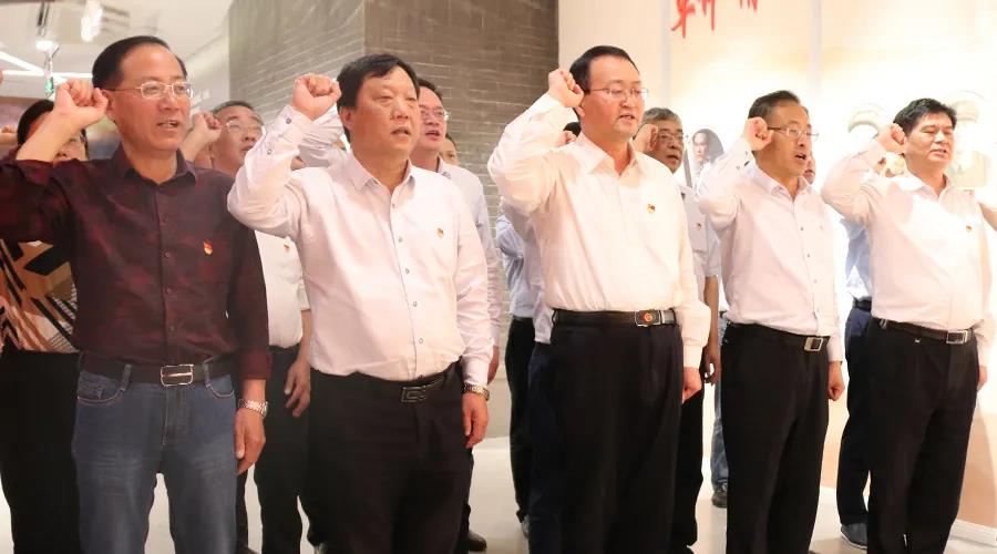 77���� �C ȫ����ȫ����̬�ȵ���������ֱ��ƽ̨