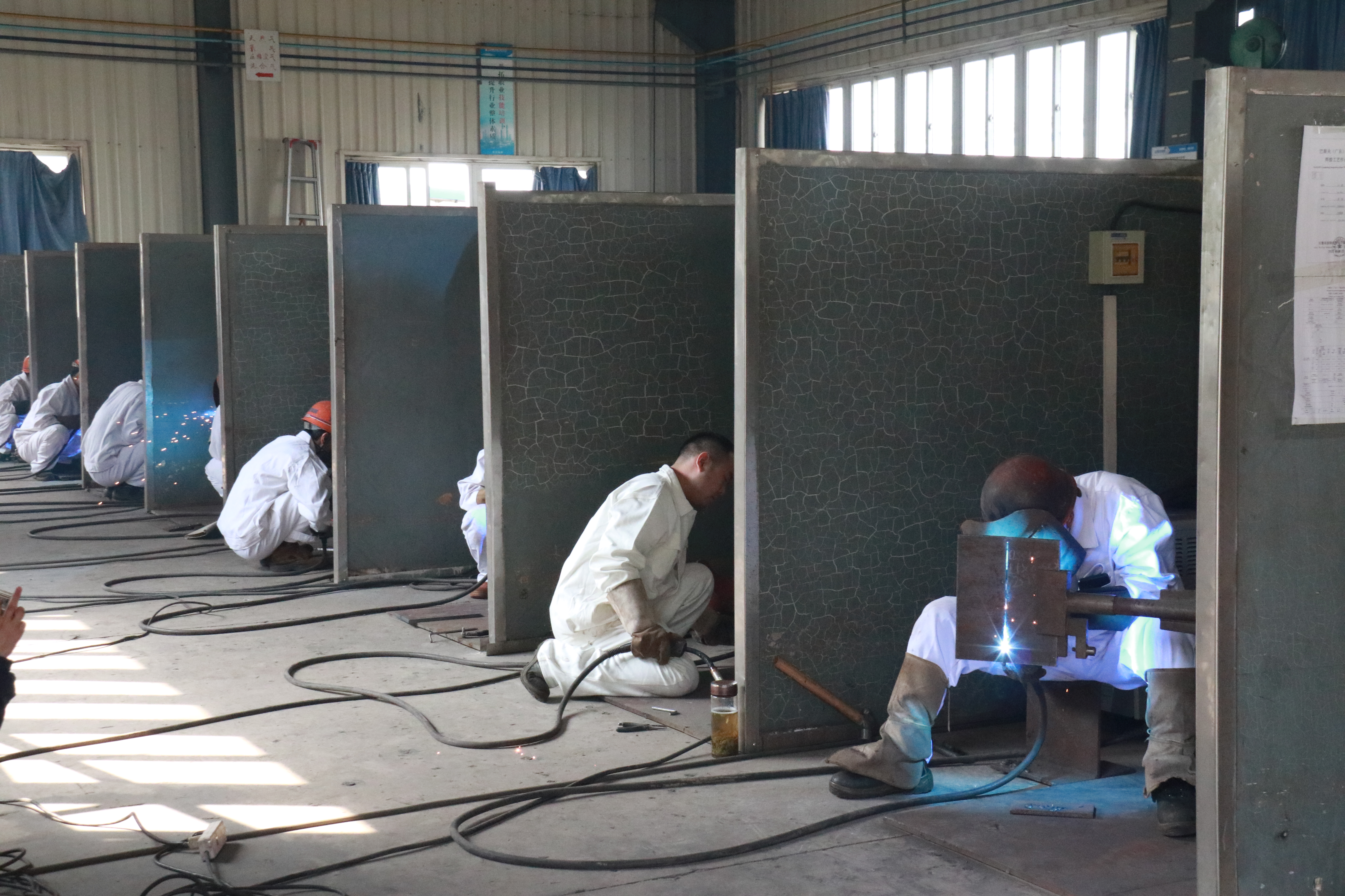 77���� �C ȫ����ȫ����̬�ȵ���������ֱ��ƽ̨