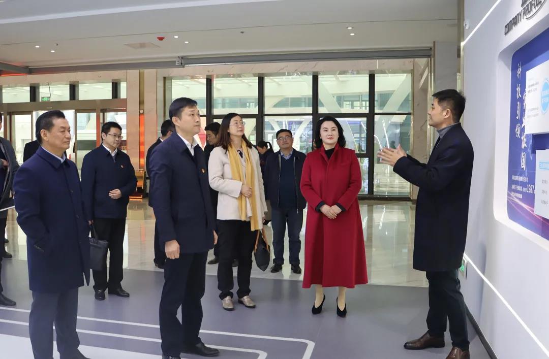 77���� �C ȫ����ȫ����̬�ȵ���������ֱ��ƽ̨