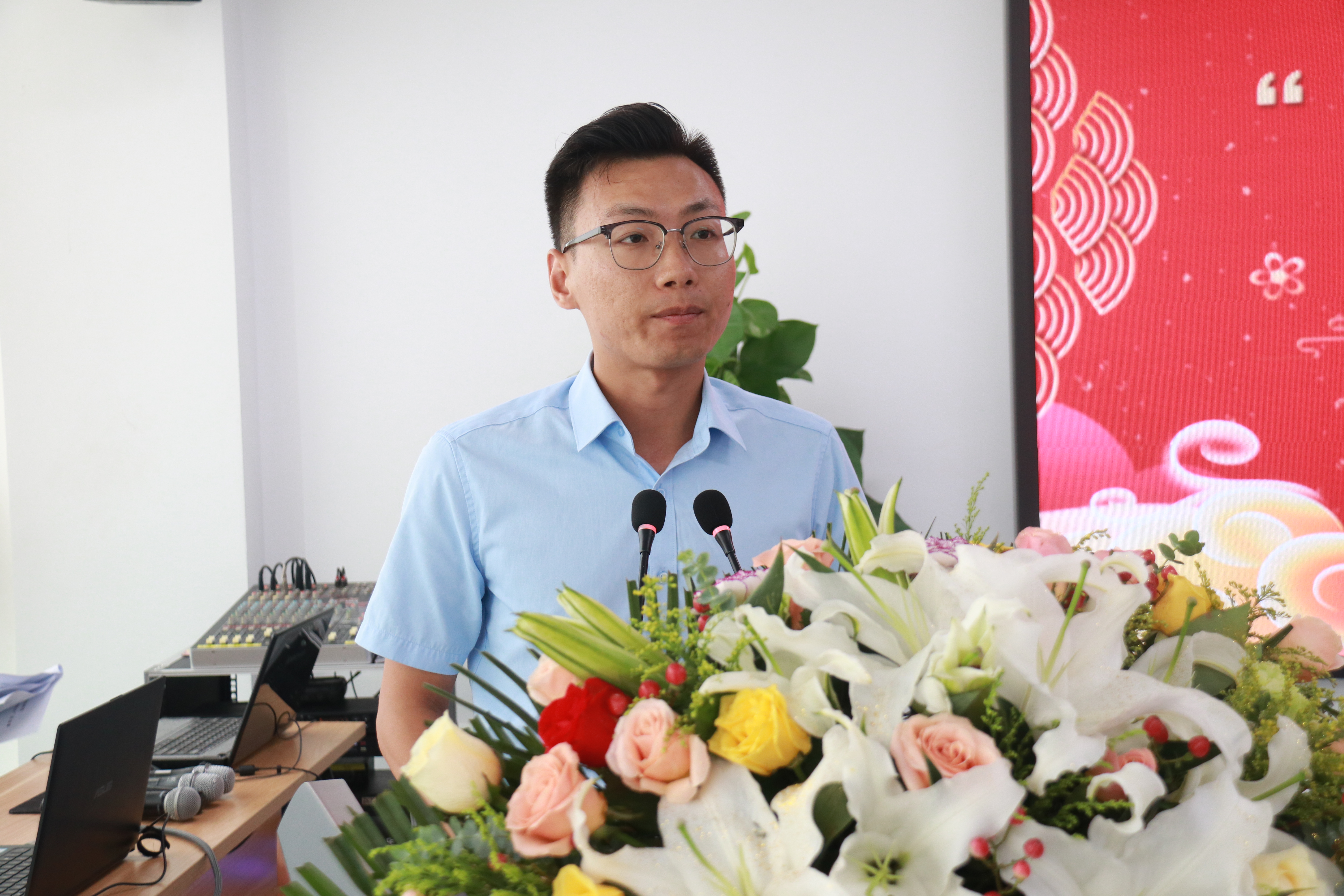 77���� �C ȫ����ȫ����̬�ȵ���������ֱ��ƽ̨