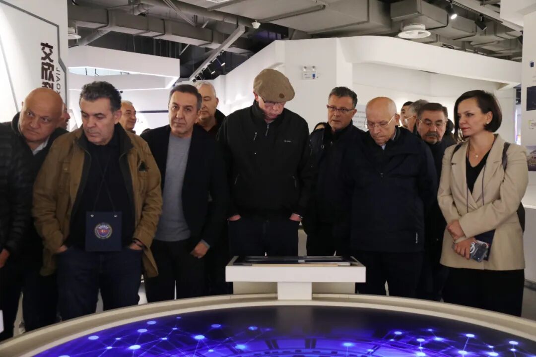 77���� �C ȫ����ȫ����̬�ȵ���������ֱ��ƽ̨