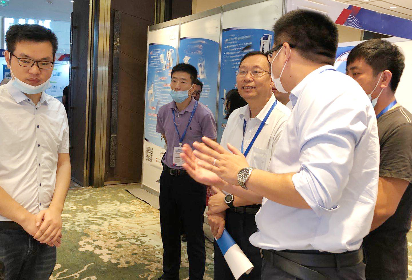 77���� �C ȫ����ȫ����̬�ȵ���������ֱ��ƽ̨