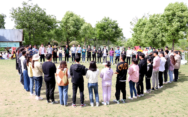 77���� �C ȫ����ȫ����̬�ȵ���������ֱ��ƽ̨