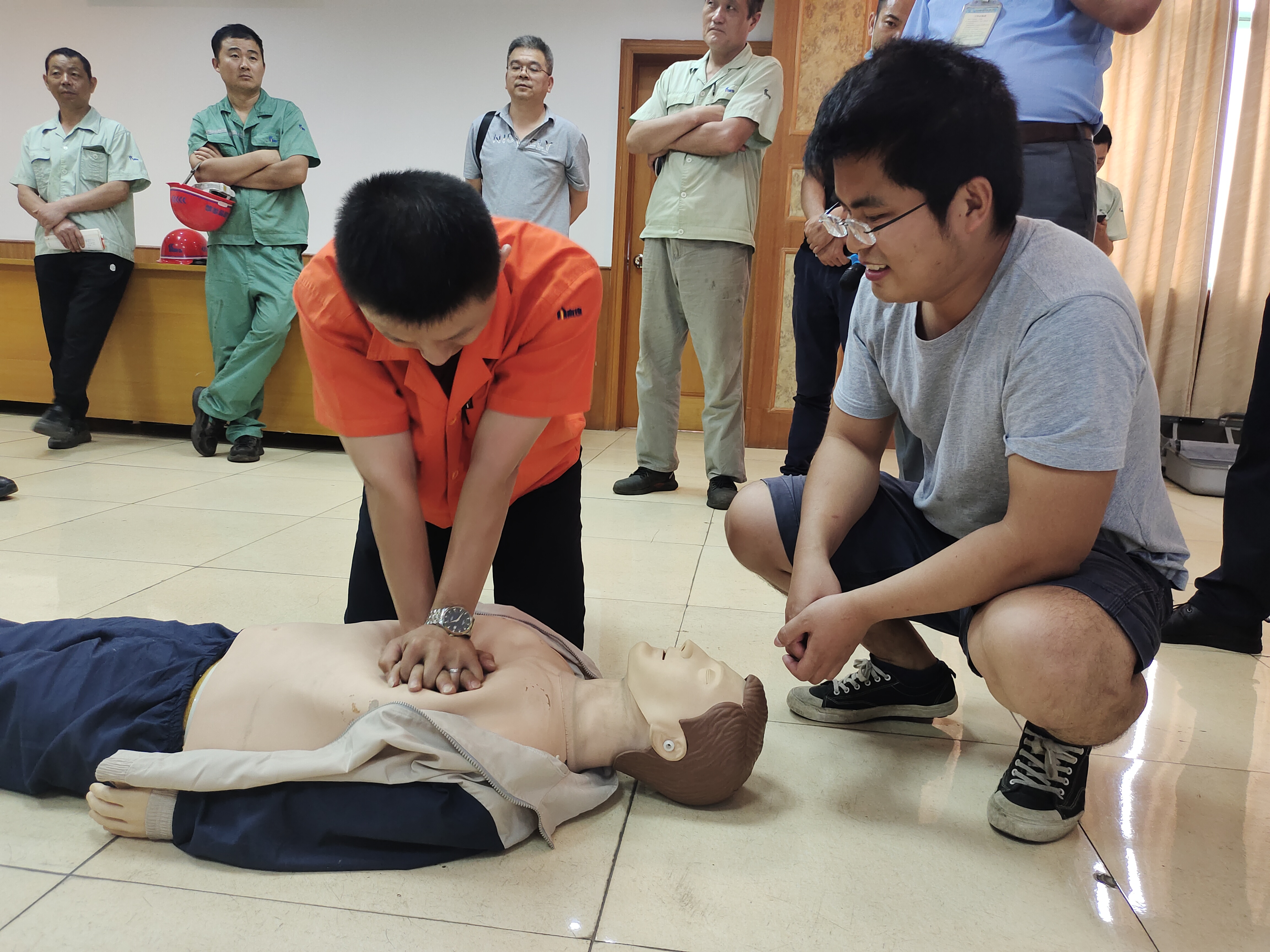 77���� �C ȫ����ȫ����̬�ȵ���������ֱ��ƽ̨