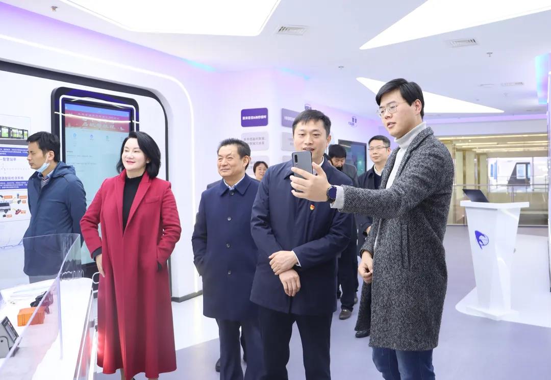 77���� �C ȫ����ȫ����̬�ȵ���������ֱ��ƽ̨