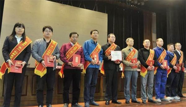 77���� �C ȫ����ȫ����̬�ȵ���������ֱ��ƽ̨