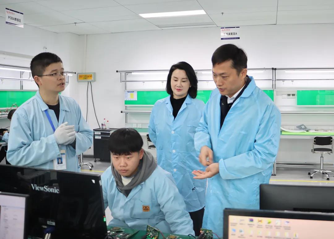 77���� �C ȫ����ȫ����̬�ȵ���������ֱ��ƽ̨