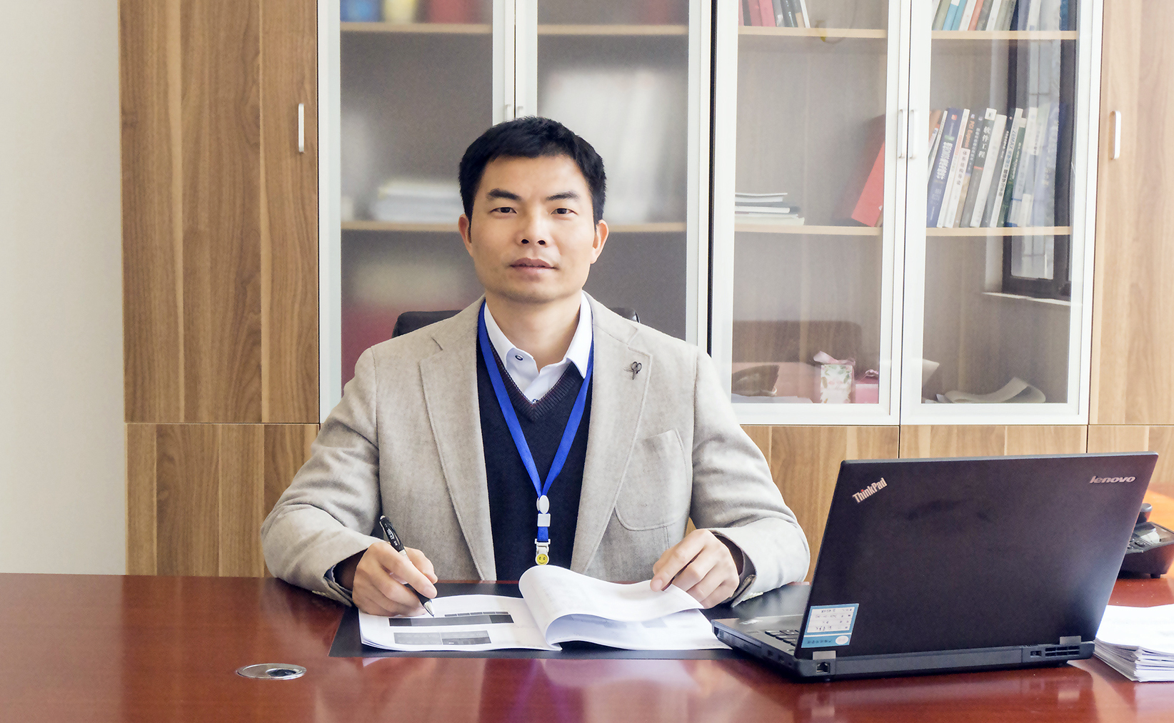 77���� �C ȫ����ȫ����̬�ȵ���������ֱ��ƽ̨