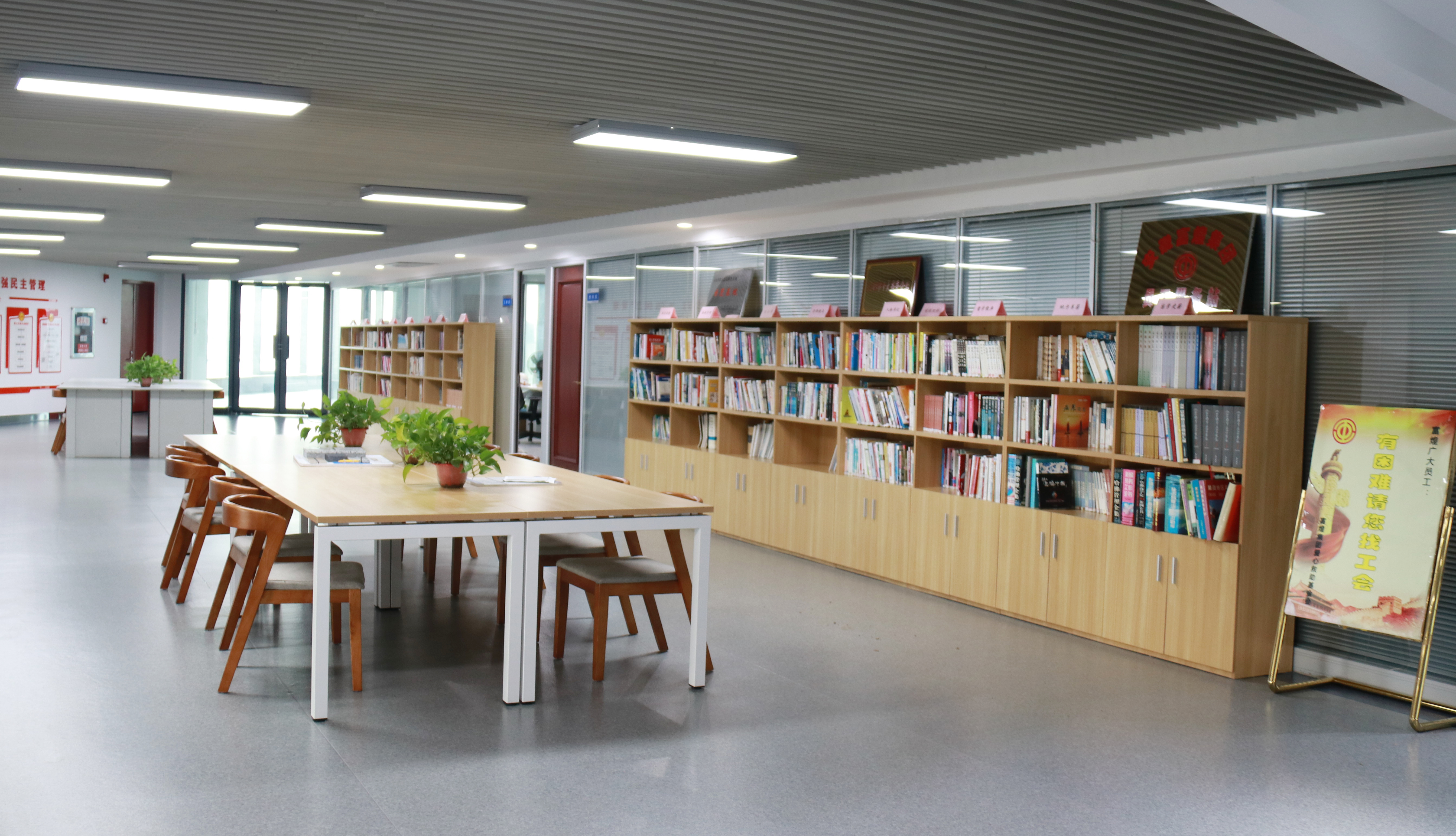 77���� �C ȫ����ȫ����̬�ȵ���������ֱ��ƽ̨